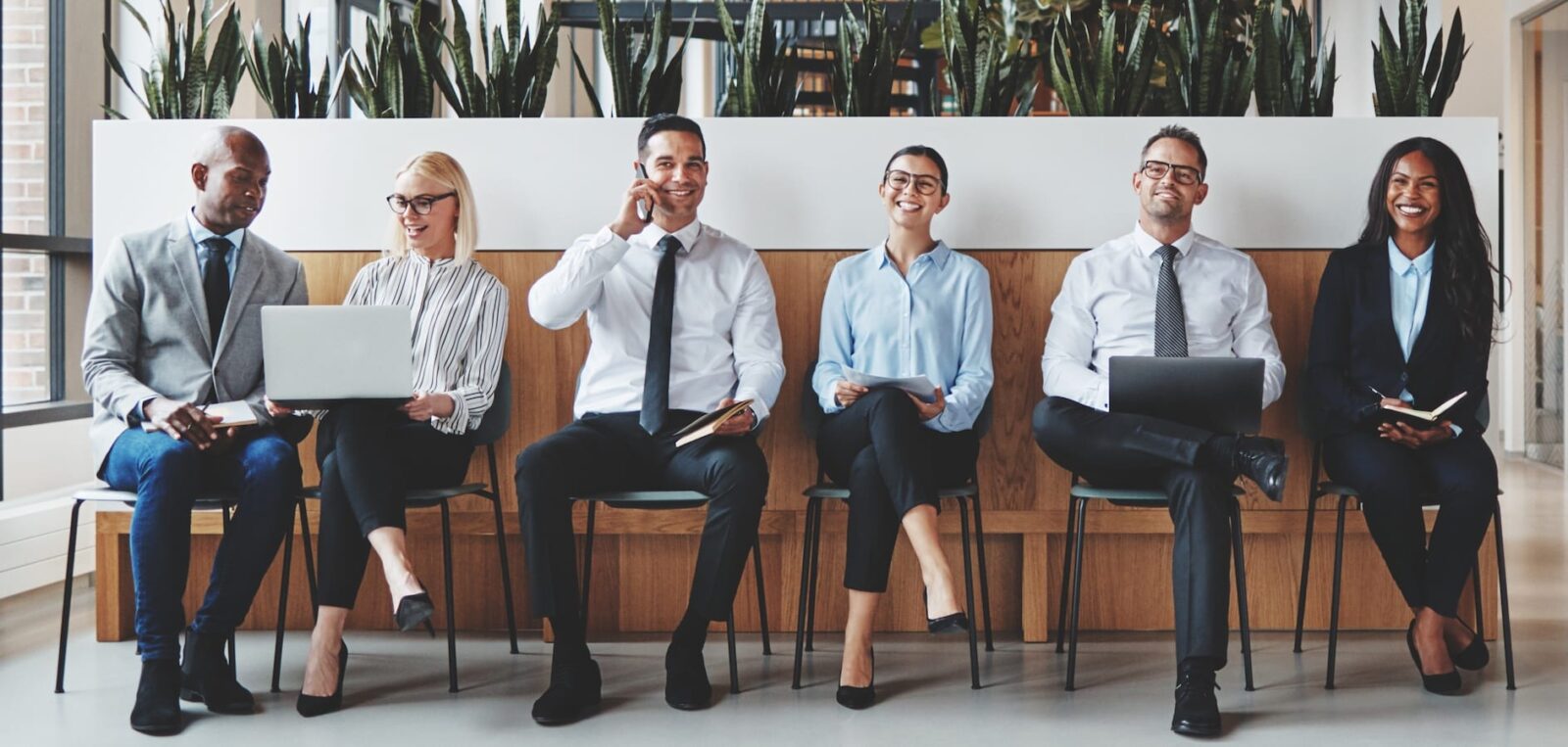 Leadgenerierung (Interessentengewinnung) ist ein Begriff aus dem Marketing. Ein Lead ist ein qualifizierter Kontakt mit einem Interessenten, der sich zum einen für ein Unternehmen oder ein Produkt interessiert und der zum anderen dem Werbungtreibenden seine Adressdaten (Lead = Datensatz) für einen weiteren Dialogaufbau überlässt und daher mit hoher Wahrscheinlichkeit zum Kunden wird.